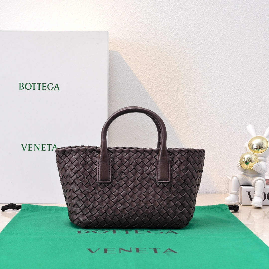 BV Mini Cabat 20cm Leather GHW