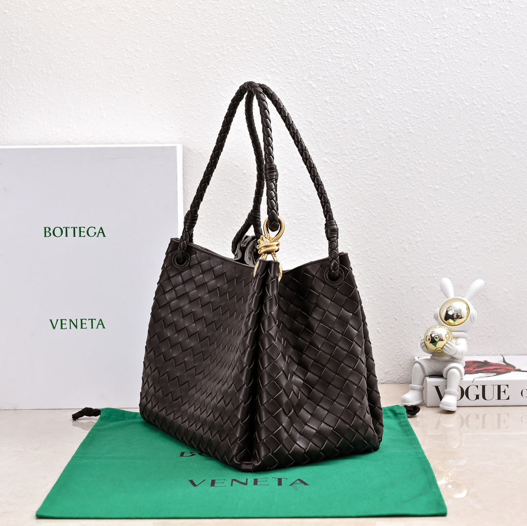 BV 26s Parachute Bag Black Intrecciato Leather 291397