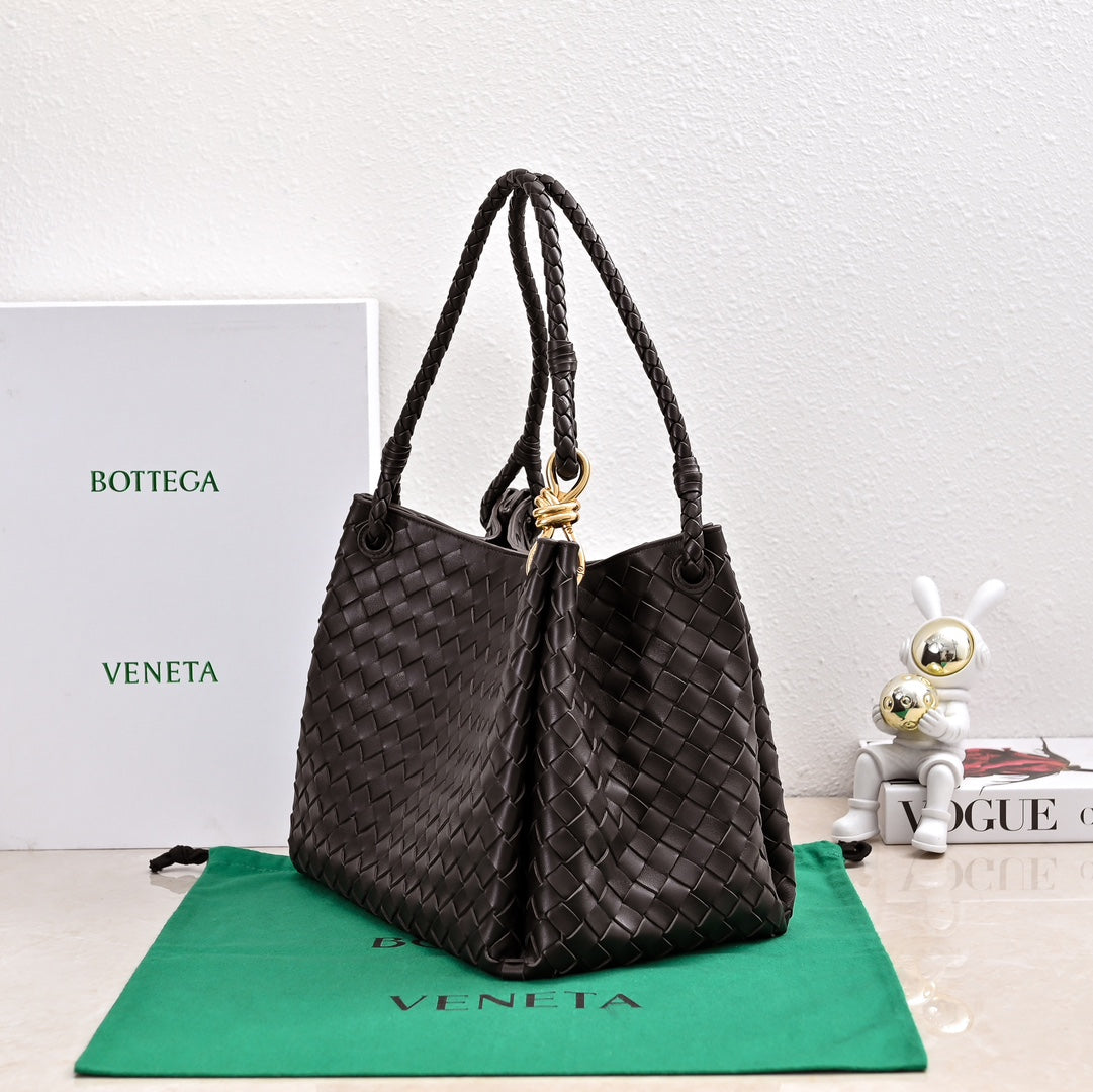 BV 26s Parachute Bag Black Intrecciato Leather 291397