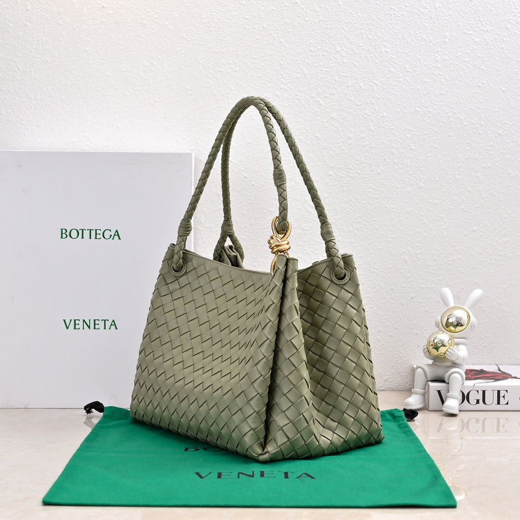 BV 26s Parachute Bag Sage Green Intrecciato Leather 291405
