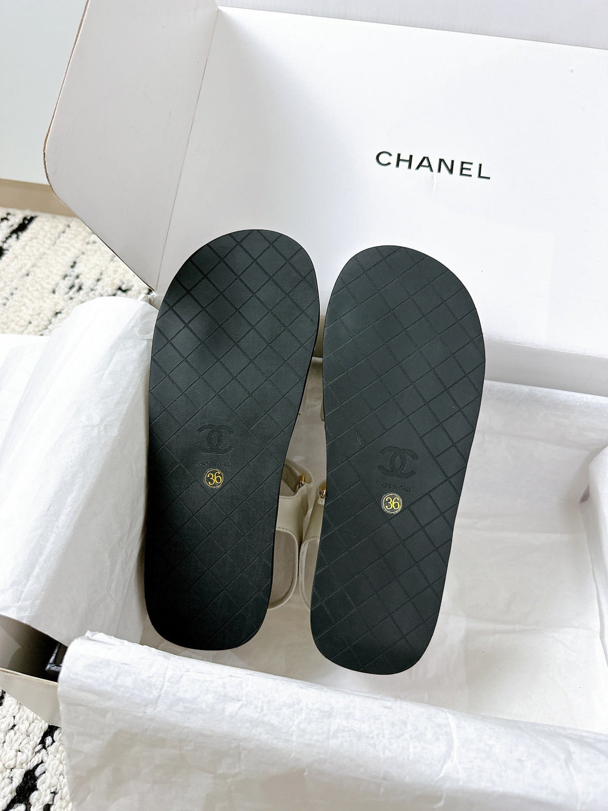 CC 25 Dad Sandals White Fabric Leather 300170