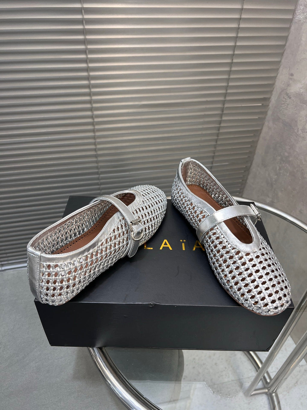 Alaia Braided Hollow Ballet Flats Silver Cowhide 300042