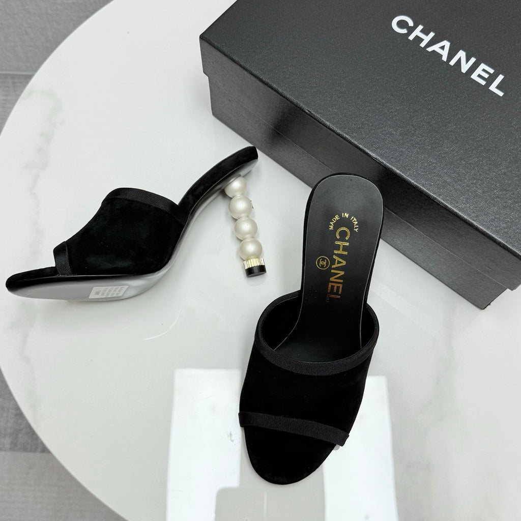 CC 25 High Heel Slippers 85mn Black Suede 368790