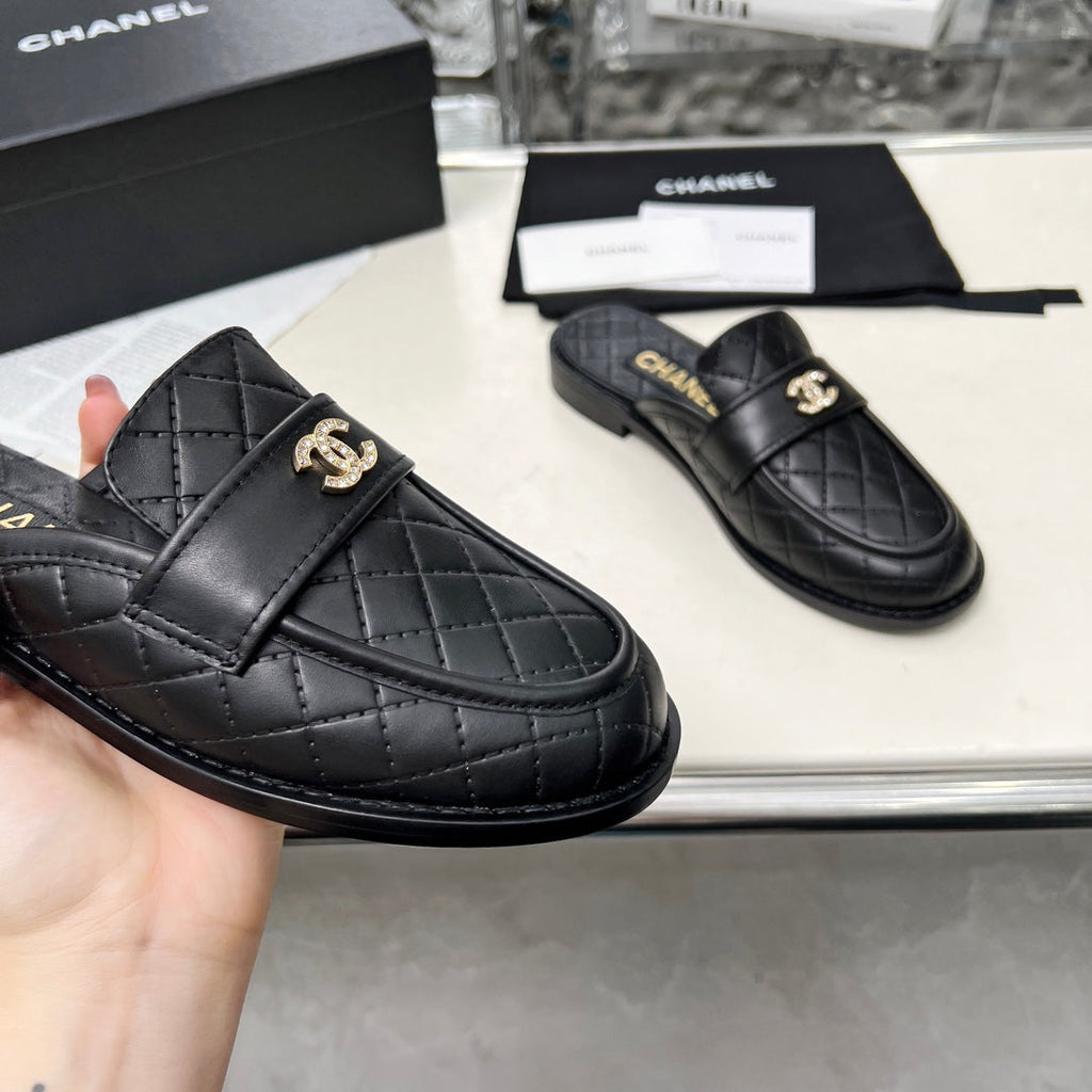 CC 25 Mule Black Cowhide 338675