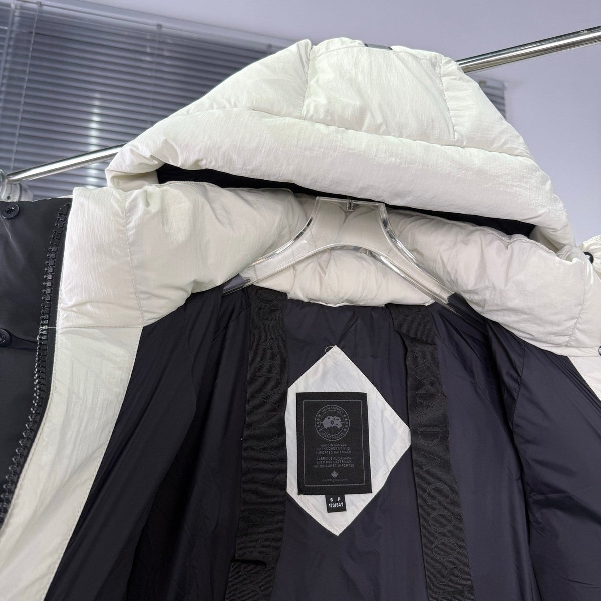 C. Goose Jacket White Polyester 0046