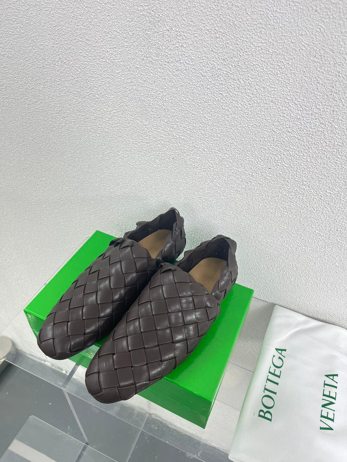 Bottega Veneta Intrecciato Dark Brown Lambskin 972903
