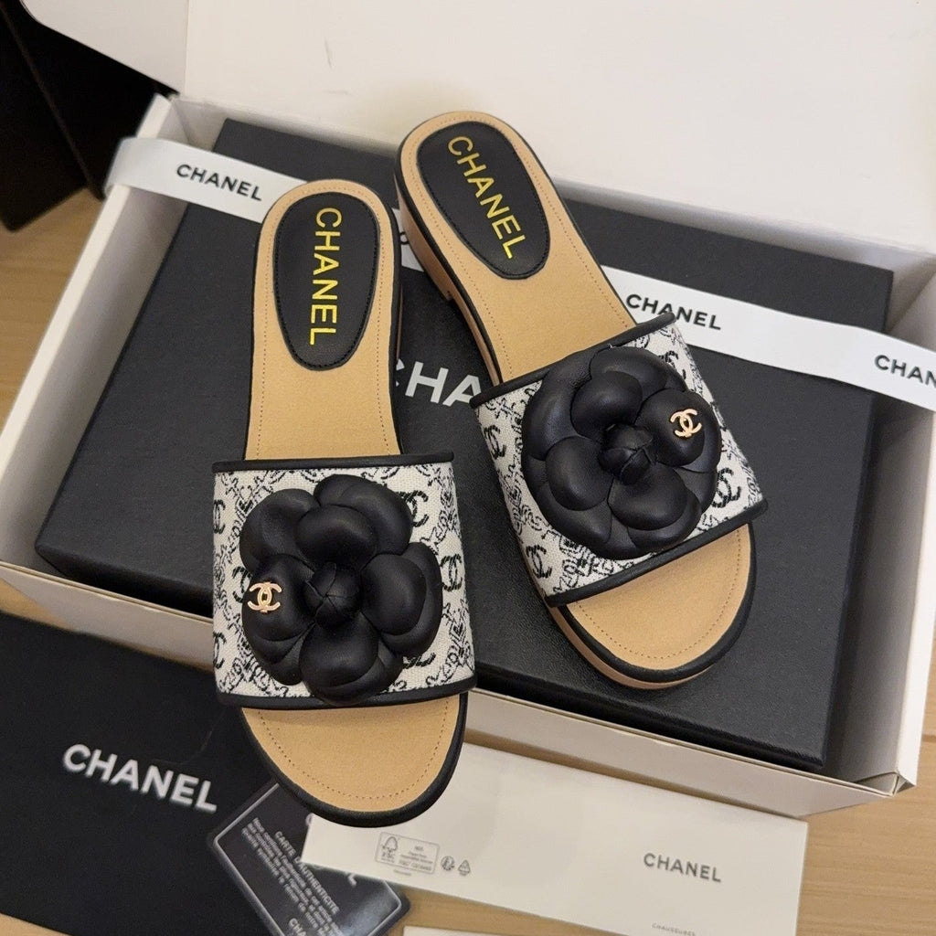 CC 25 Camellia Mule 40 Black Fabric And Beige Leather 277718