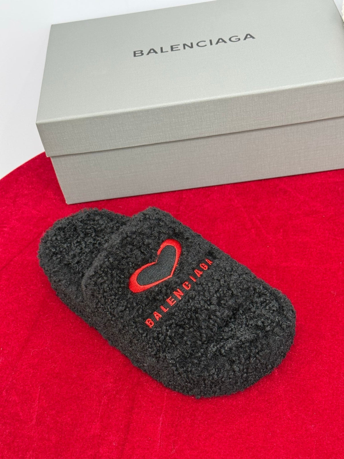 Balenciaga 25s slippers black red wool 467706