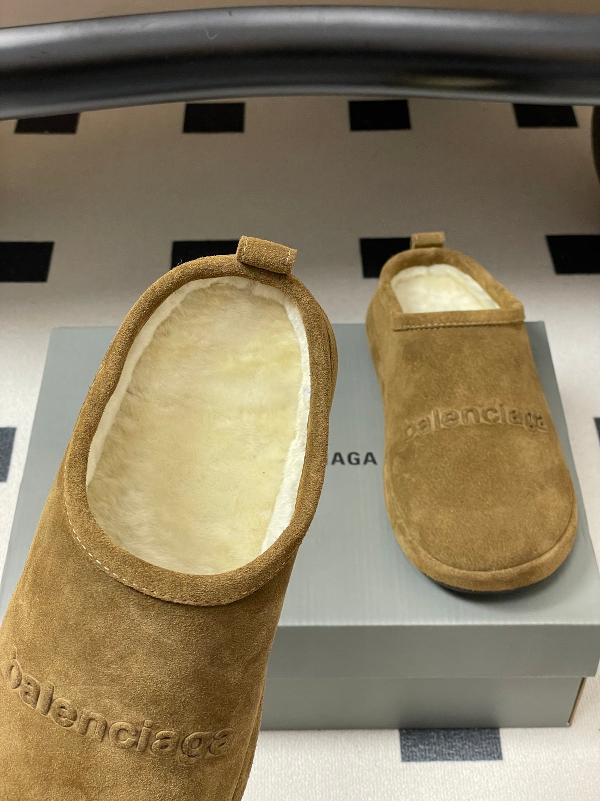Balenciaga Mule Slip-On Light Brown Suede Wool 534533