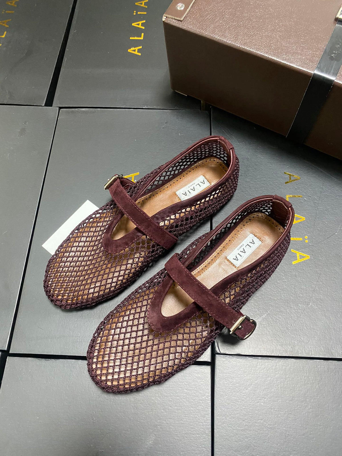 Alaia 26s Mesh Mary Jane Flats 1cm Burgundy Suede SHW 110704