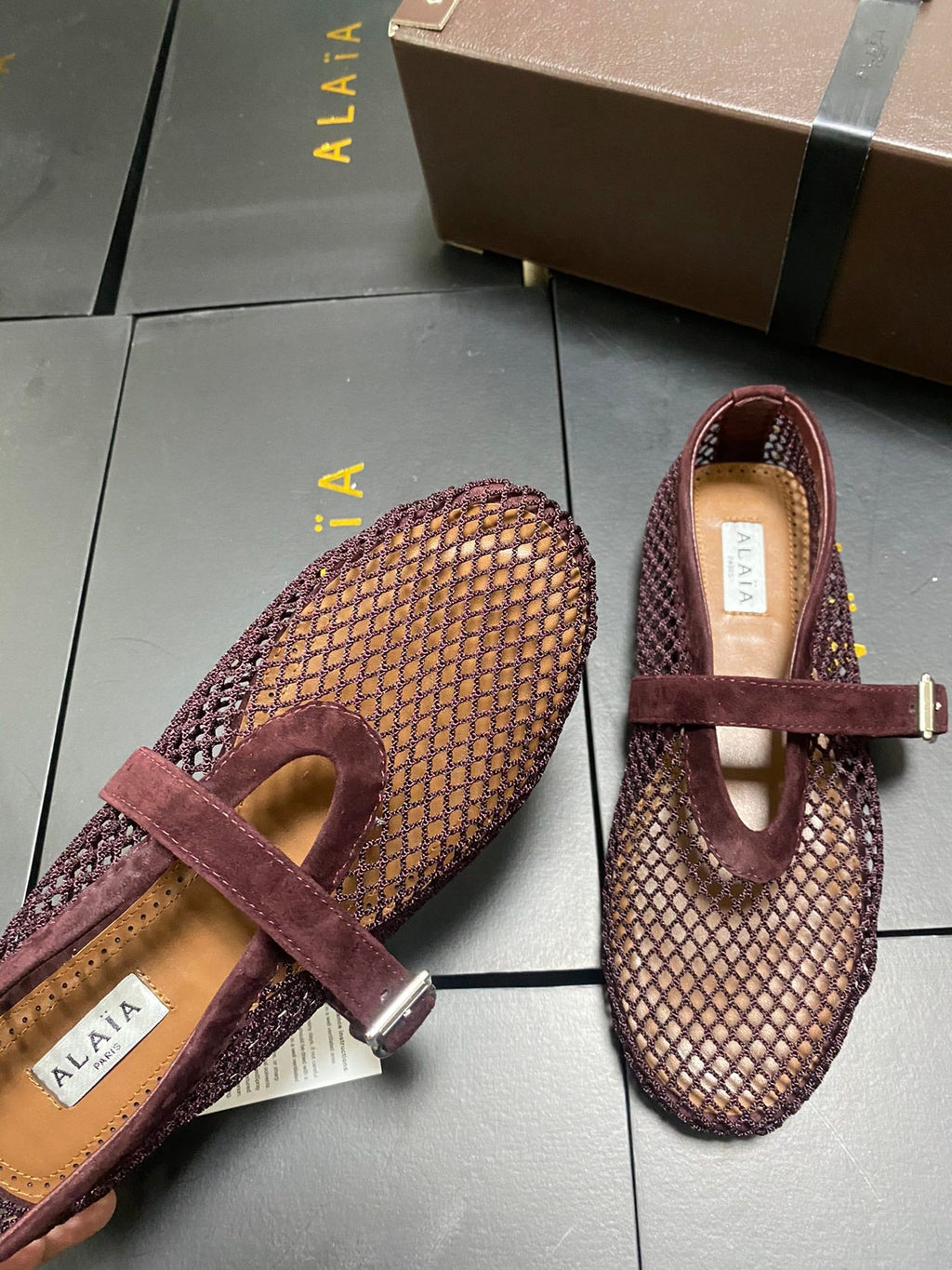Alaia 26s Mesh Mary Jane Flats 1cm Burgundy Suede SHW 110704