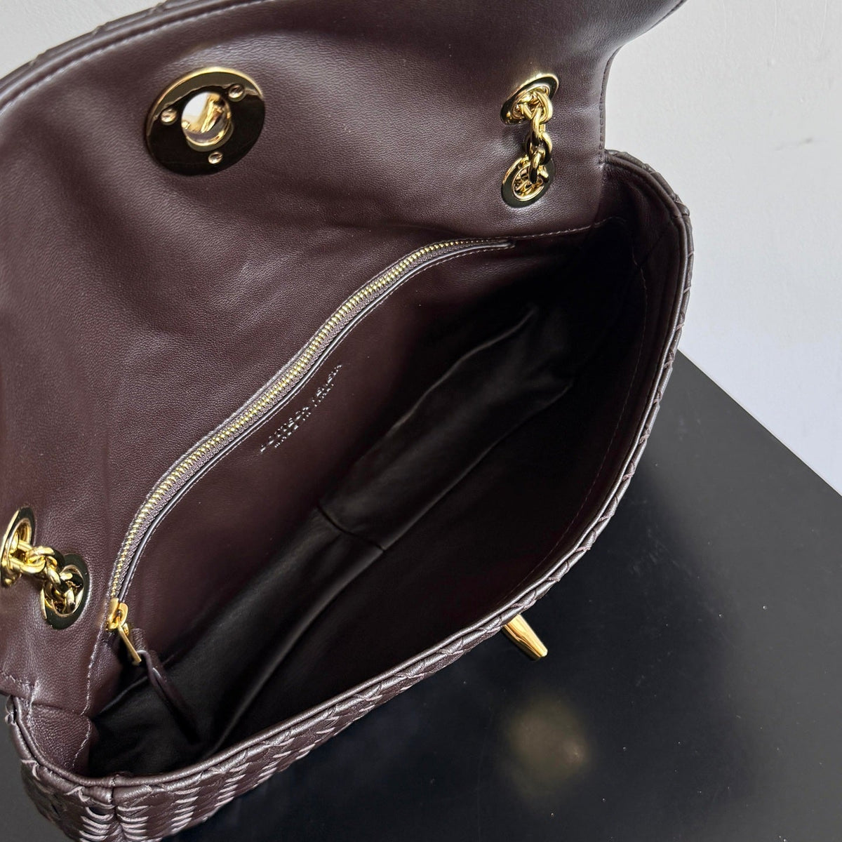 BV 26s Madison Bag 27cm Coffee Intrecciato Leather