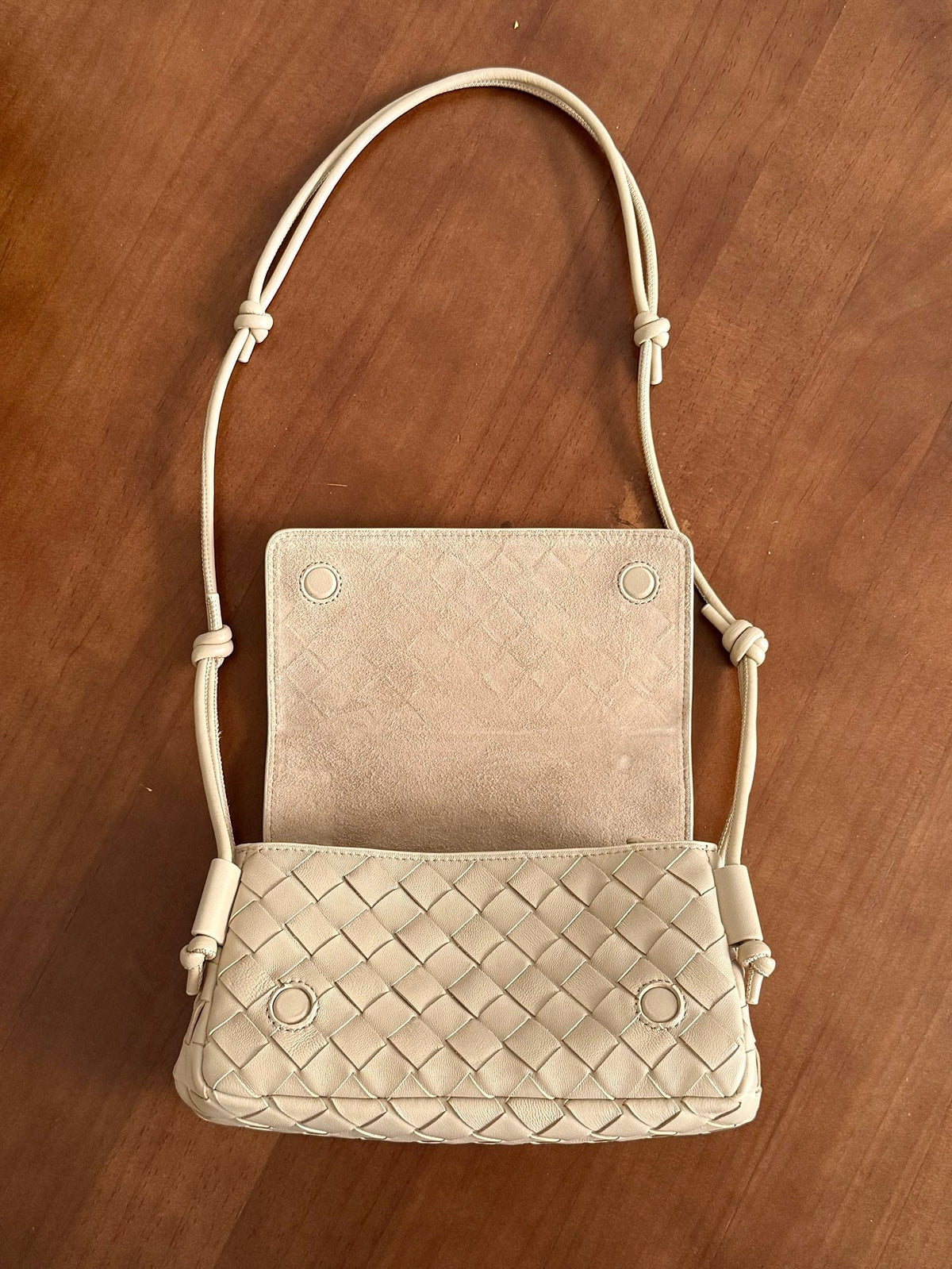 BV Notturno Flap Bag Cream Intrecciato Leather
