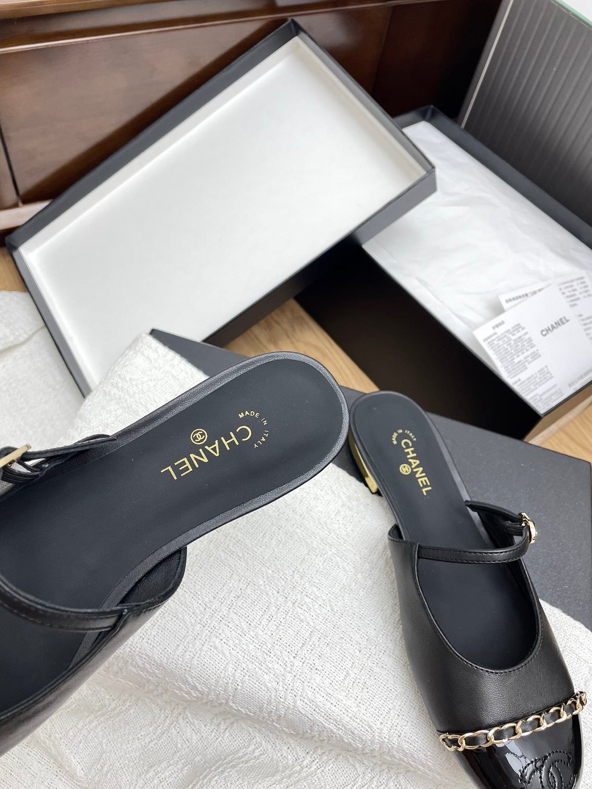 CC 25 Mules Flats Black Sheepskin 311498