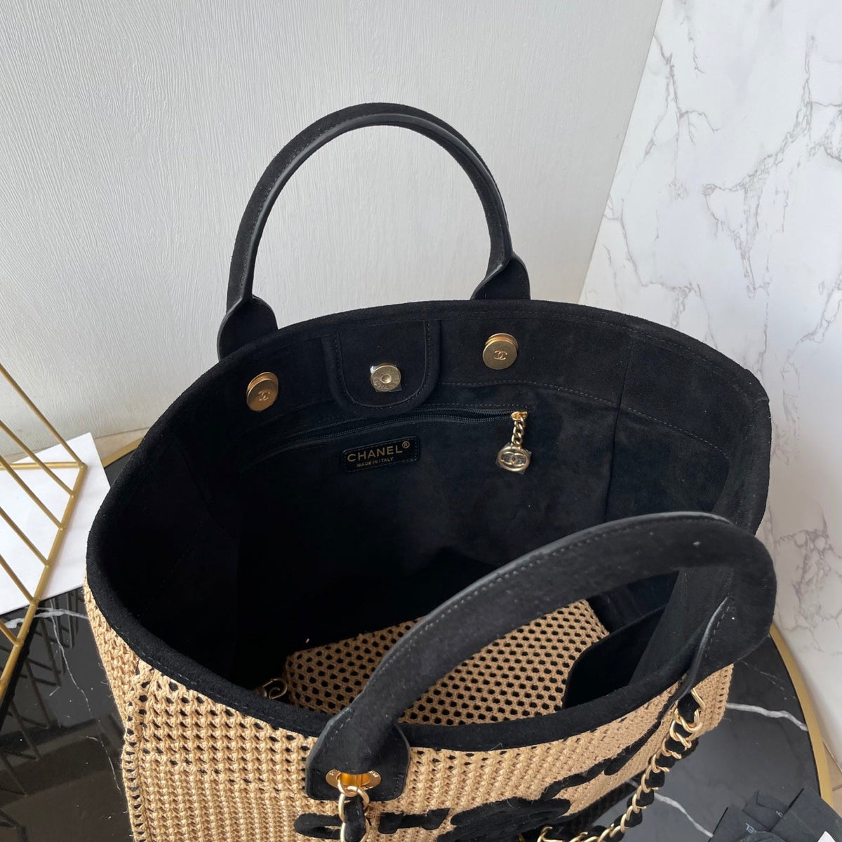 CC 25 Deauville Tote Bag 34cm Beige Black Crochet Suede
