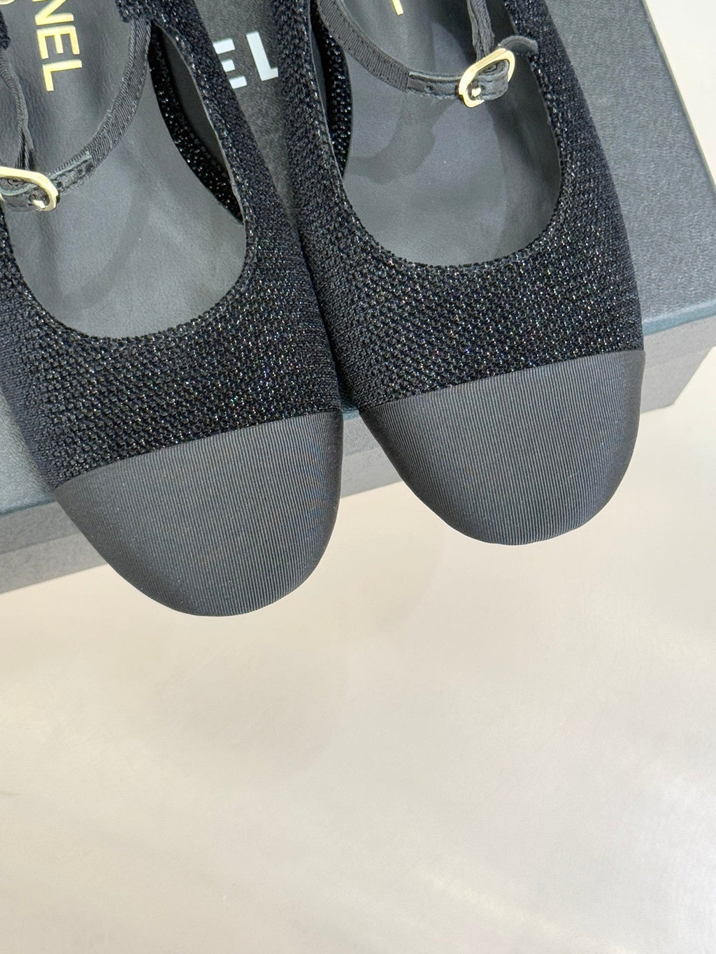 26C Two-tone Double C Flat Shoes Black Tweed 557690
