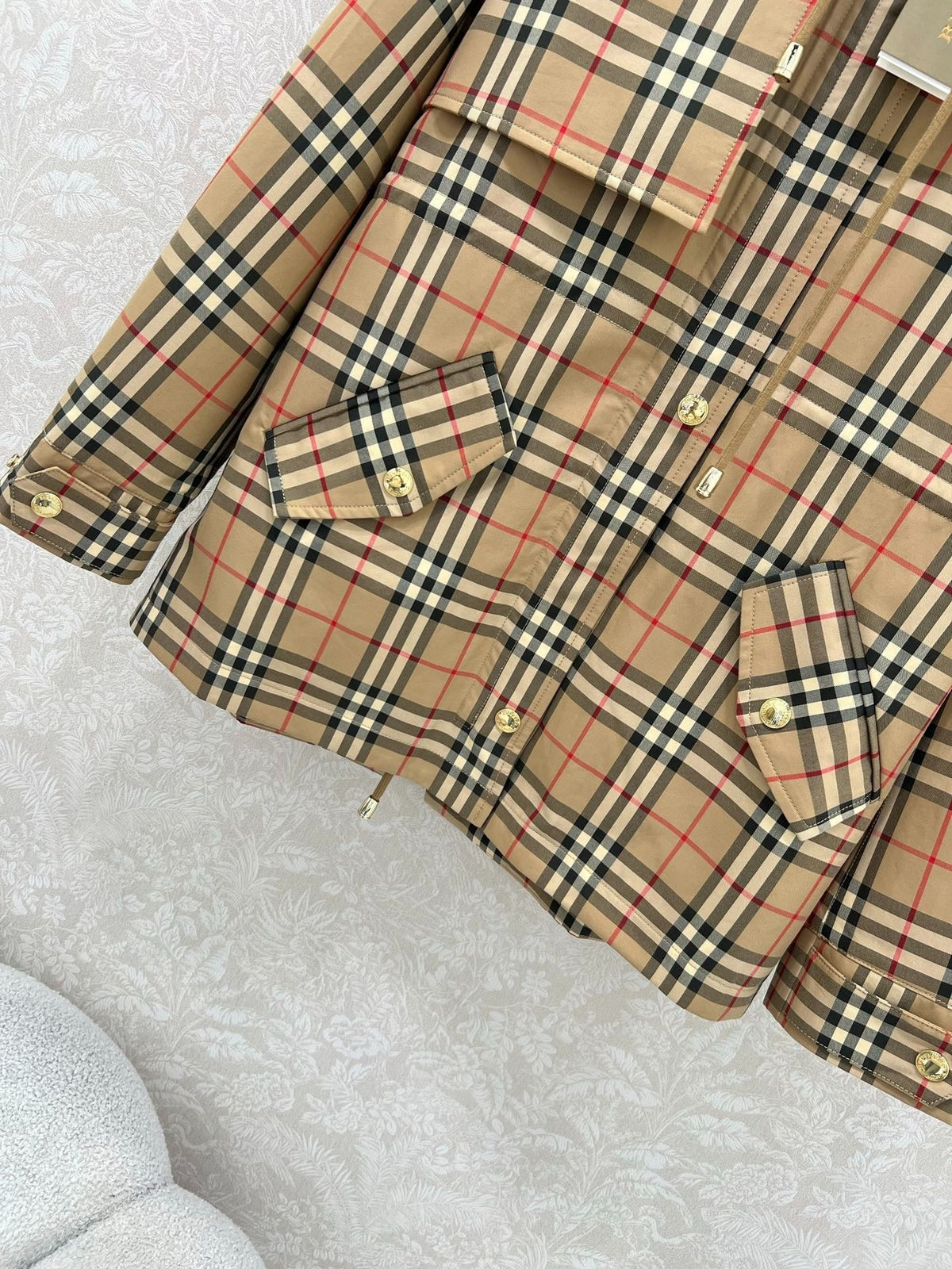 BURBERRY PLAID JACKET 275082