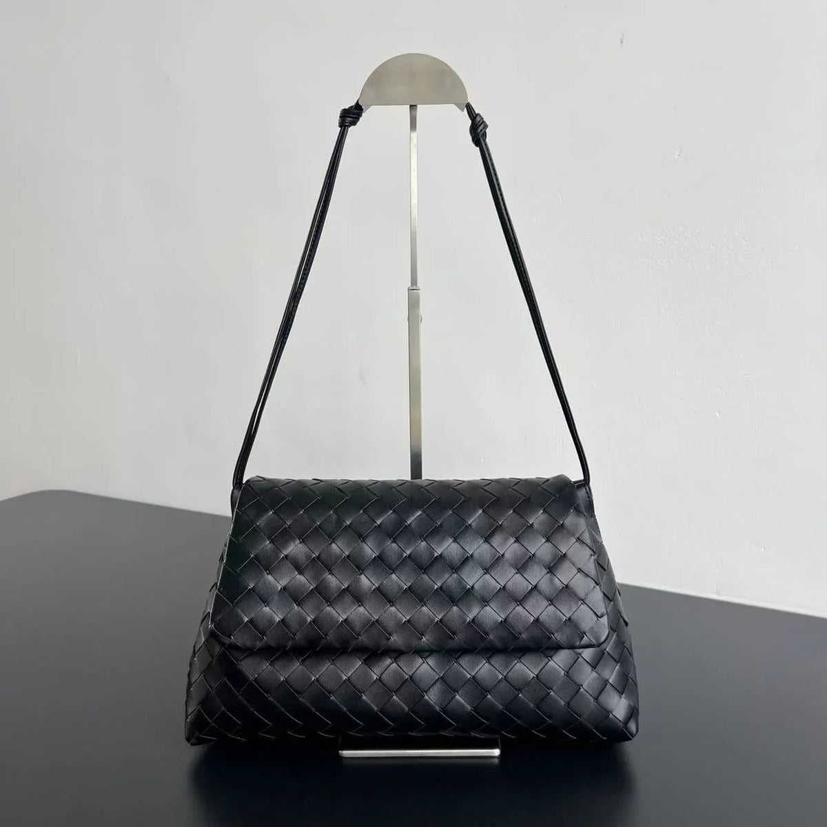 Bottga Veneta 2026 Giorno Bag 33cm Black Leather
