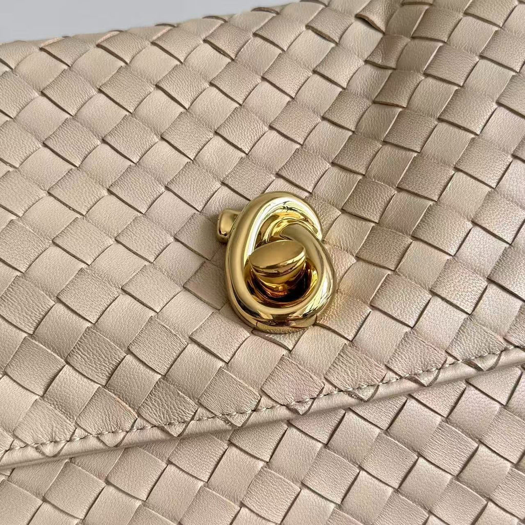 Bottega Veneta 2026 Madison Intrecciato Bag 27cm Beige Leather