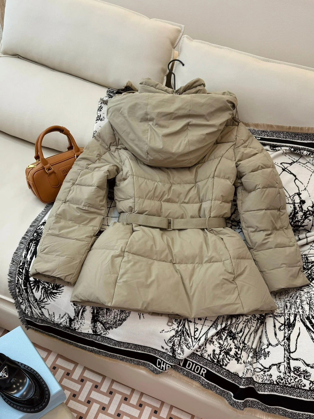 BURBERRY 25S MID-LENGTH DOWN COAT 170