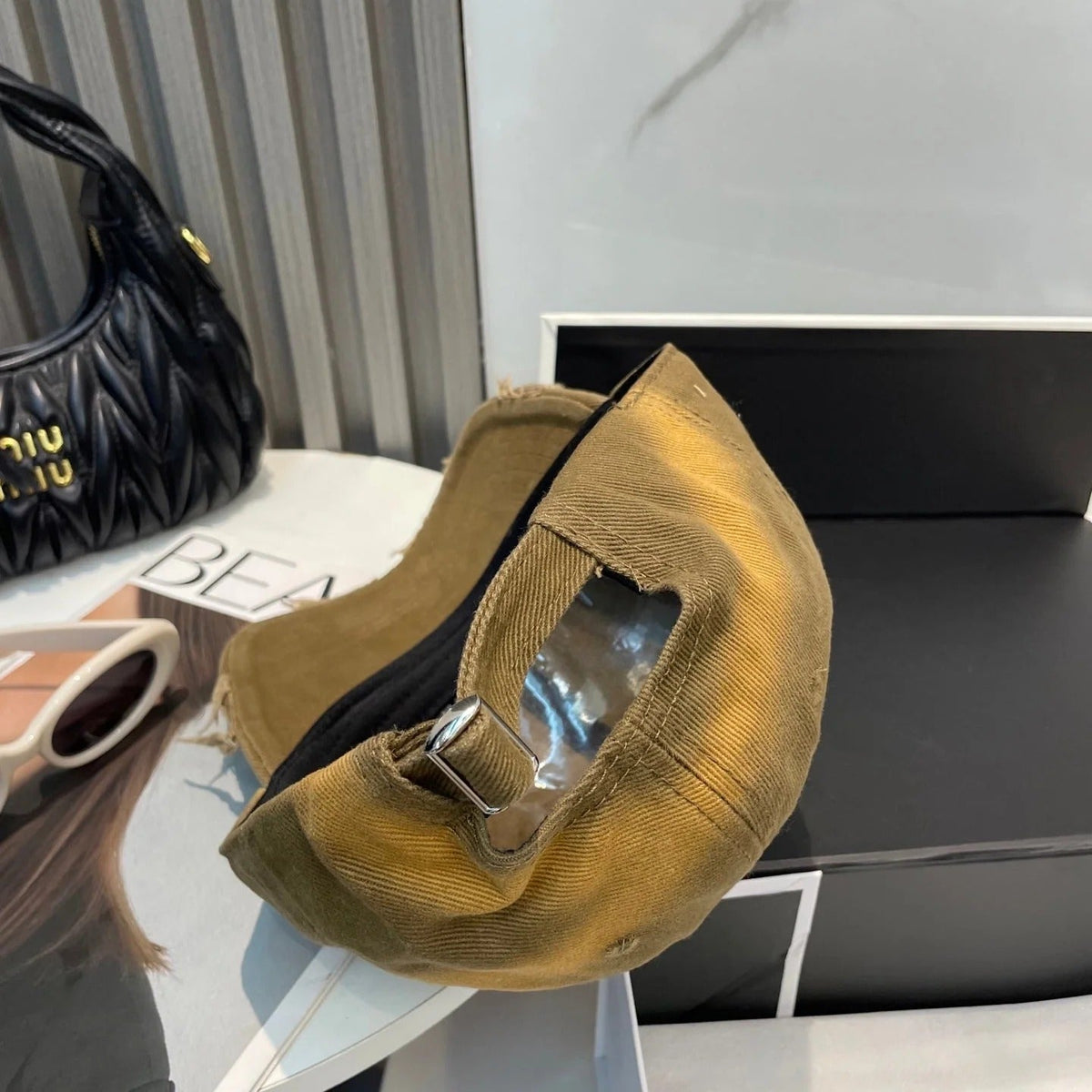 BASEBALL HAT IN BROWN JEAN 672992