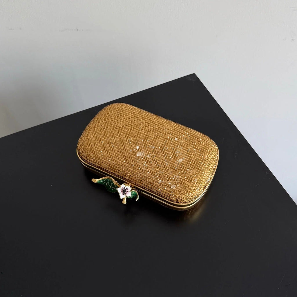 Bottega Veneta 2026 Knot Embellished Clutch 19cm Gold Crystal Leather Minaudière