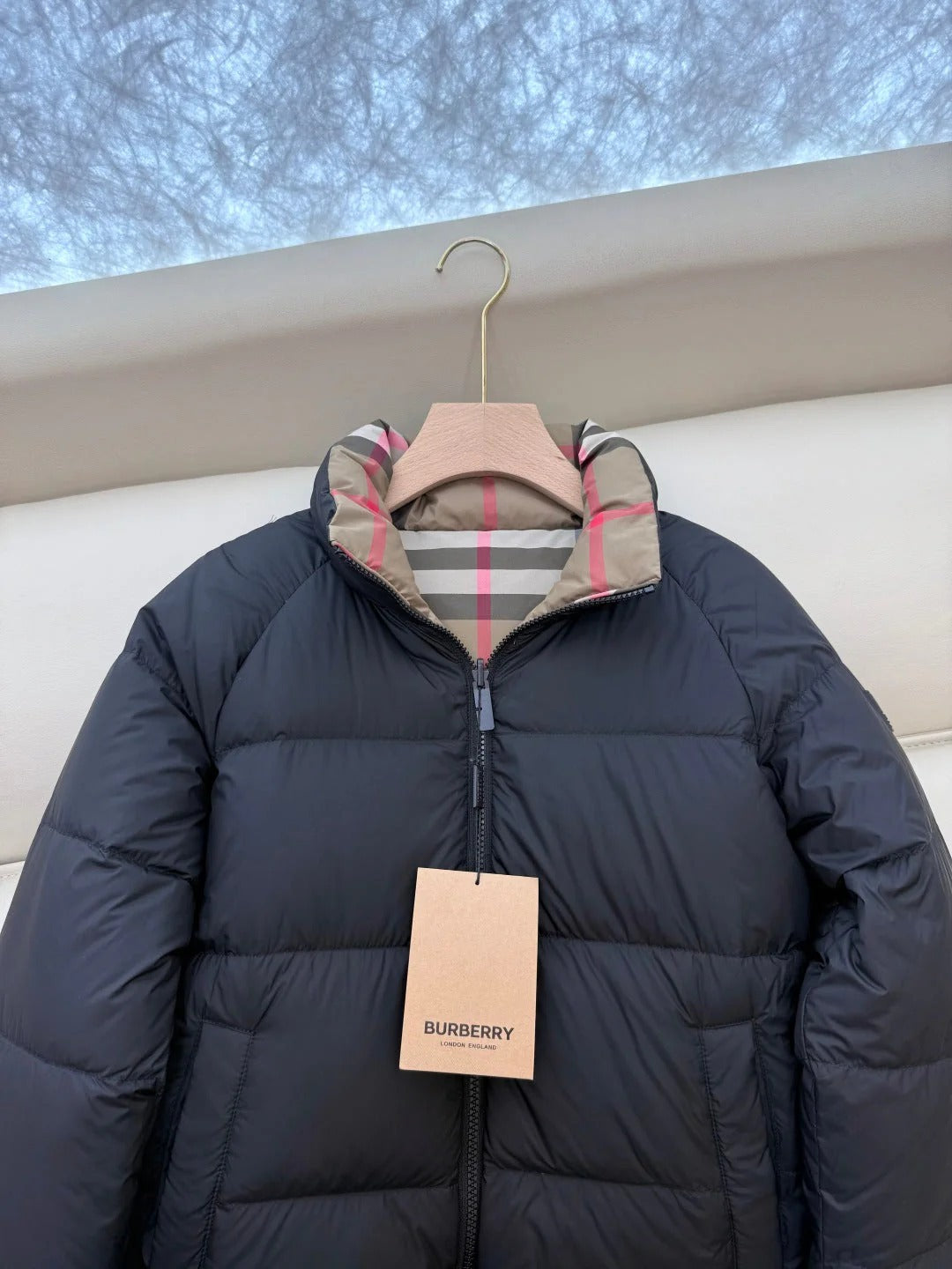BURBERRY 25S REVERSIBLE DOWN JACKET 169
